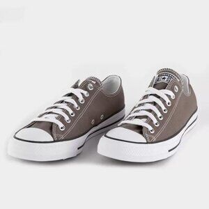 Converse Chuck Taylor All Star Low Top Shoes, Barely Worn, Charcoal, Size 9.5